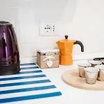 Benedetta Flat - Metropigneto & Tram - Free Wi-Fi