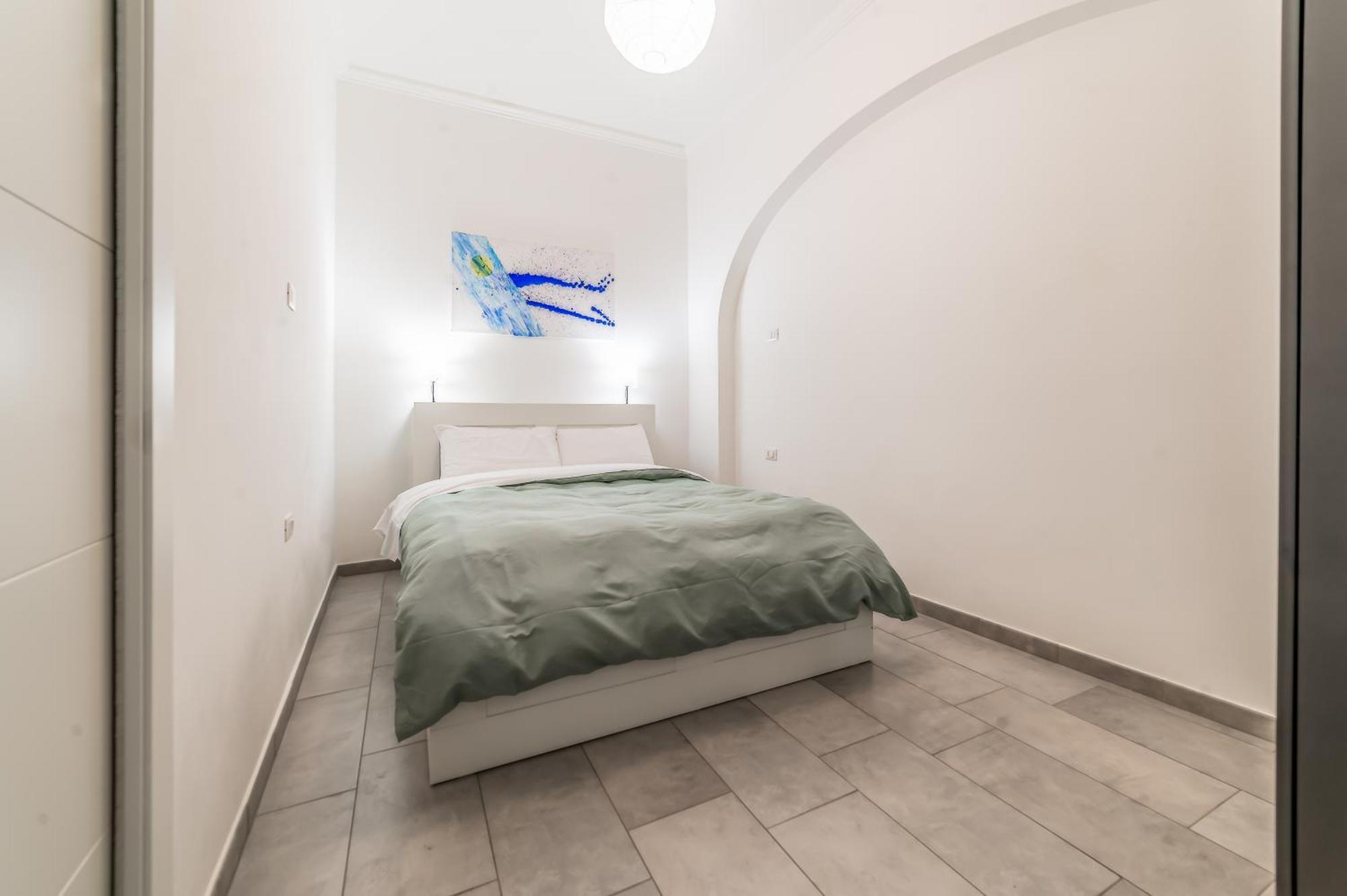 Benedetta Flat - Metropigneto & Tram - Free Wi-fi Apartment