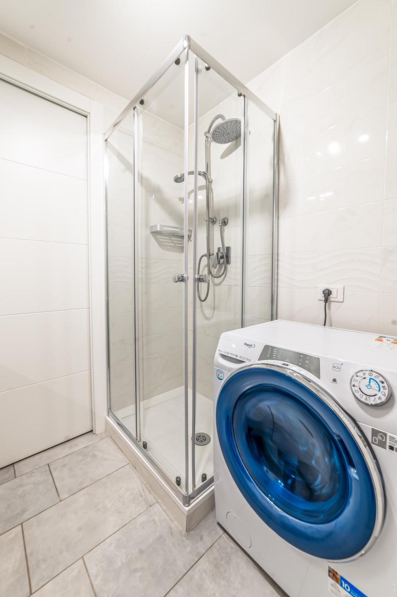 Benedetta Flat - Metropigneto & Tram - Free Wi-fi Apartment *