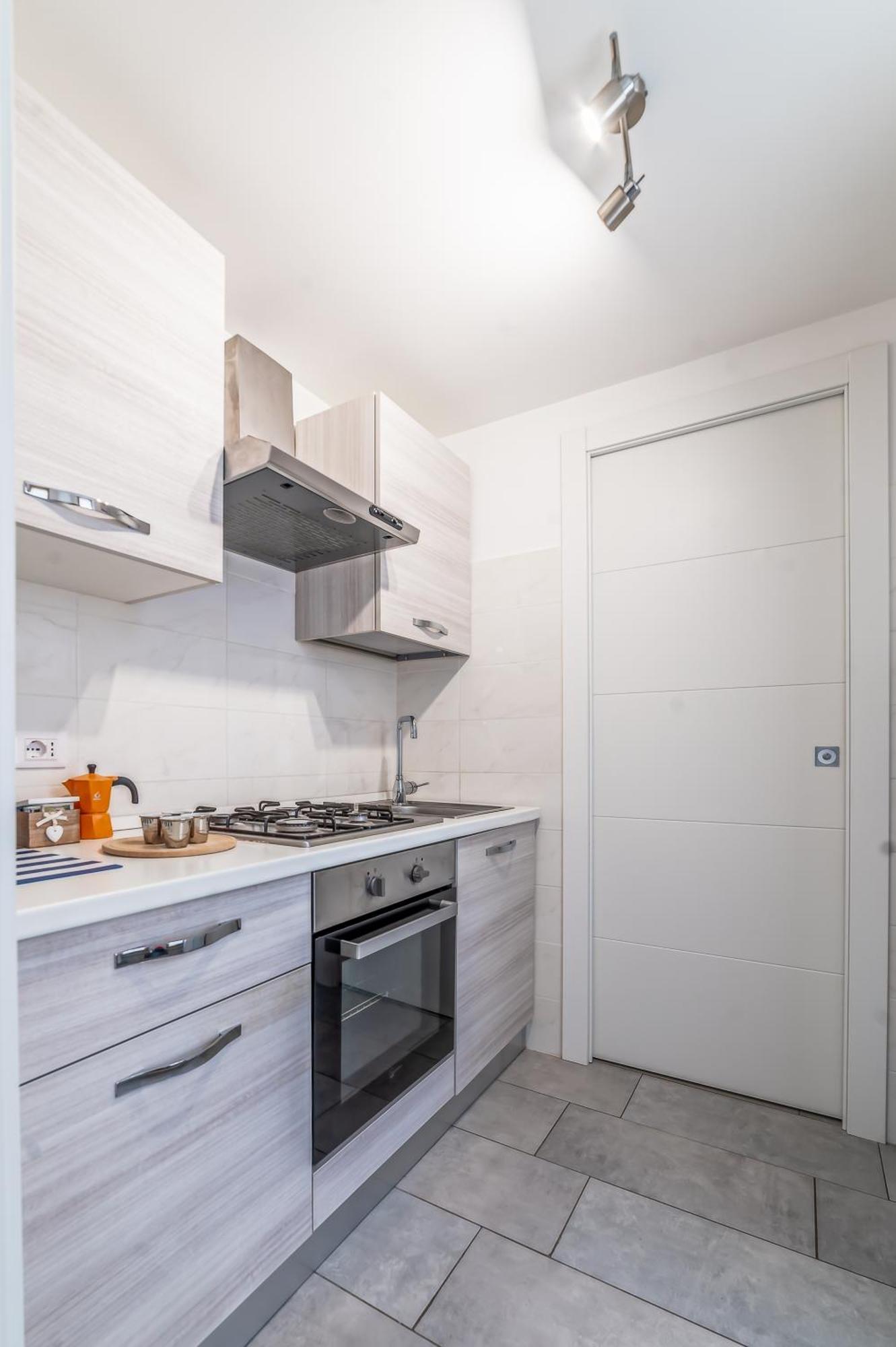 Benedetta Flat - Metropigneto & Tram - Free Wi-fi Rom