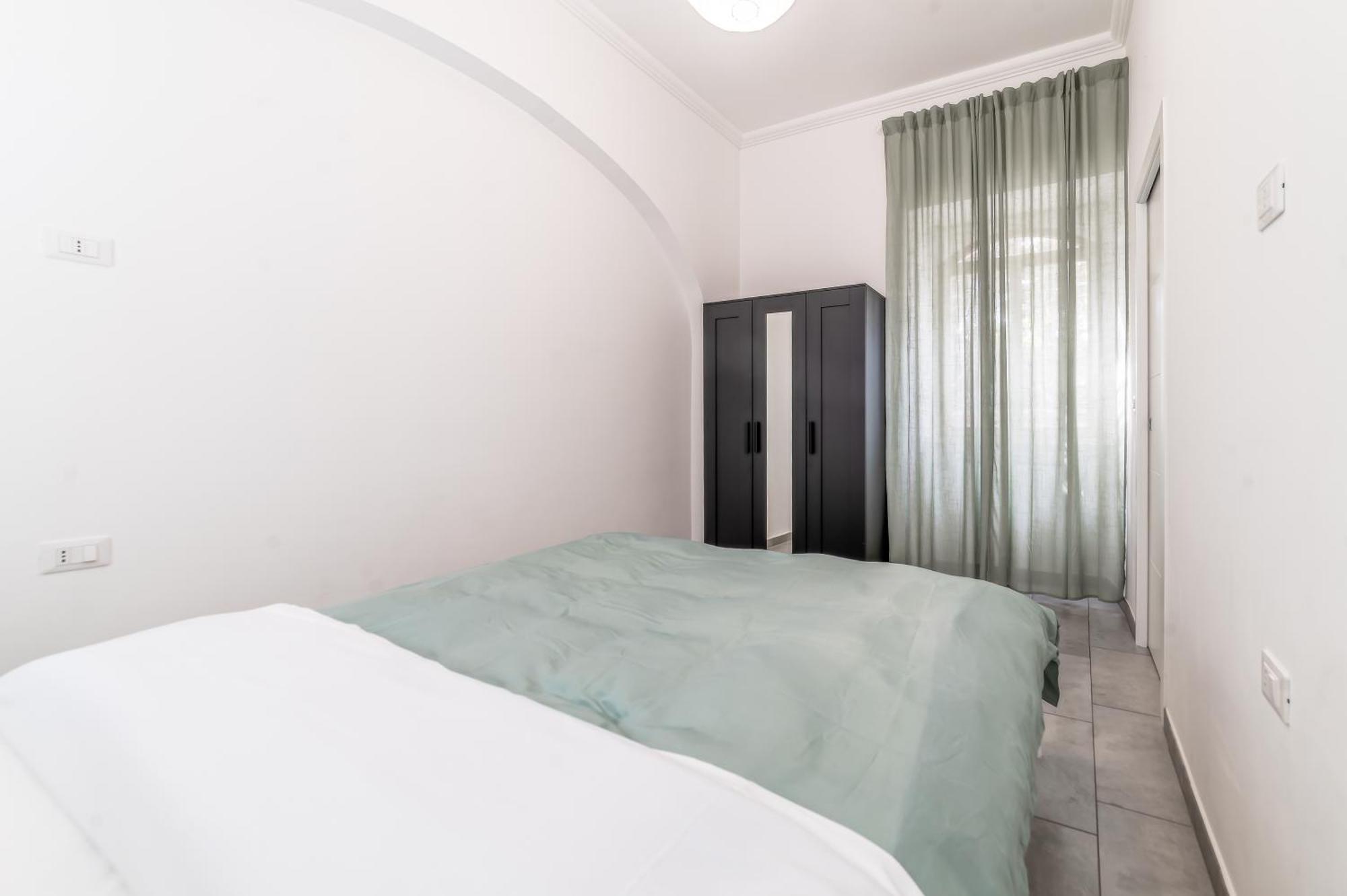 Benedetta Flat - Metropigneto & Tram - Free Wi-fi